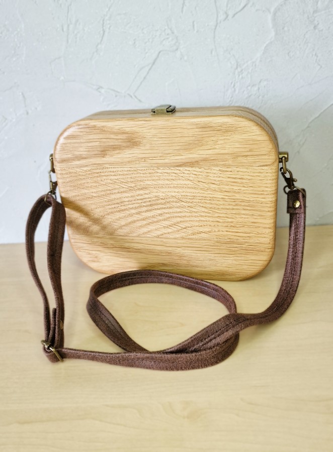 Ąžuolinė rankinė "Neužmirštuolės žydėjimas"