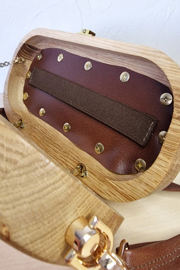 Ąžuolinė rankinė "Sielos kūryba"