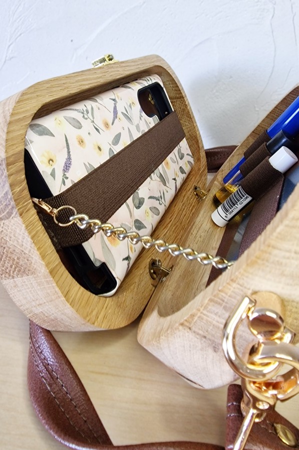 Ąžuolinė rankinė "Sielos kūryba"