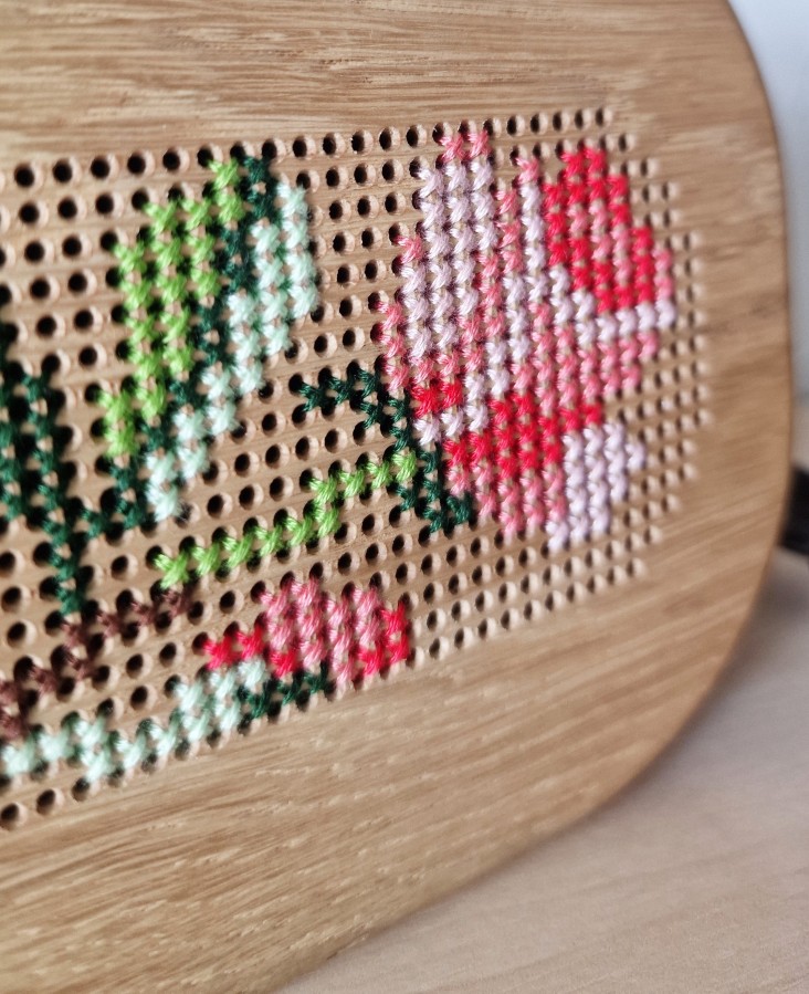 Ąžuolinė rankinė "Rožių istorija"