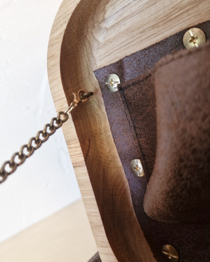 Ąžuolinė rankinė "Kūrybos laukas"