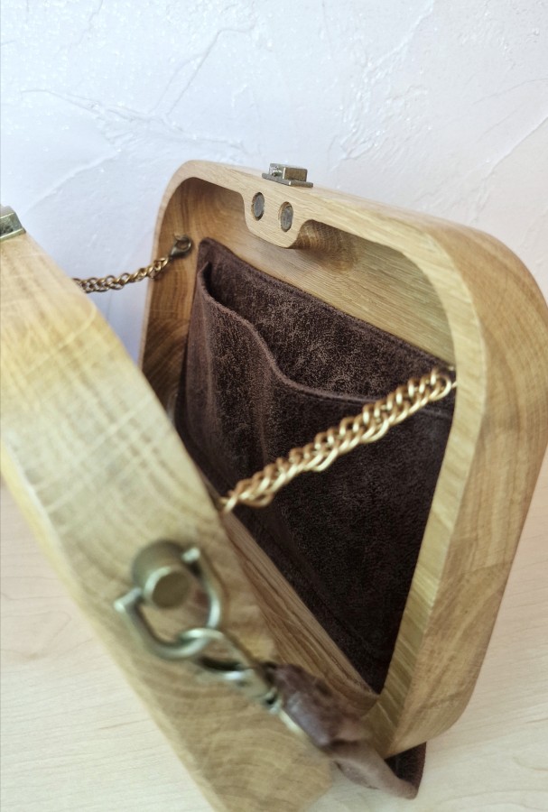 Ąžuolinė rankinė "Spalvų paukštė"